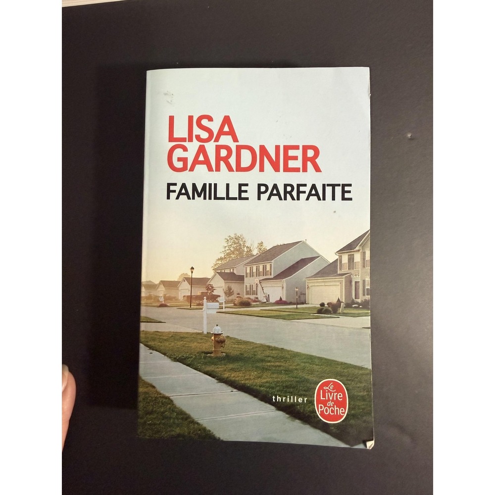 FAMILLE PARFAITE Lisa Gardner Le Livre De Poche Paperback French Thriller